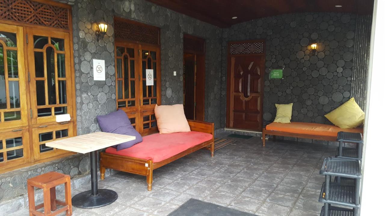 Хостел The Backpack Hub At Велигама Экстерьер фото