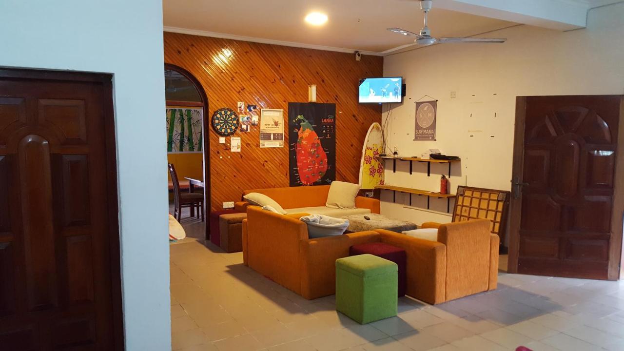 Хостел The Backpack Hub At Велигама Экстерьер фото